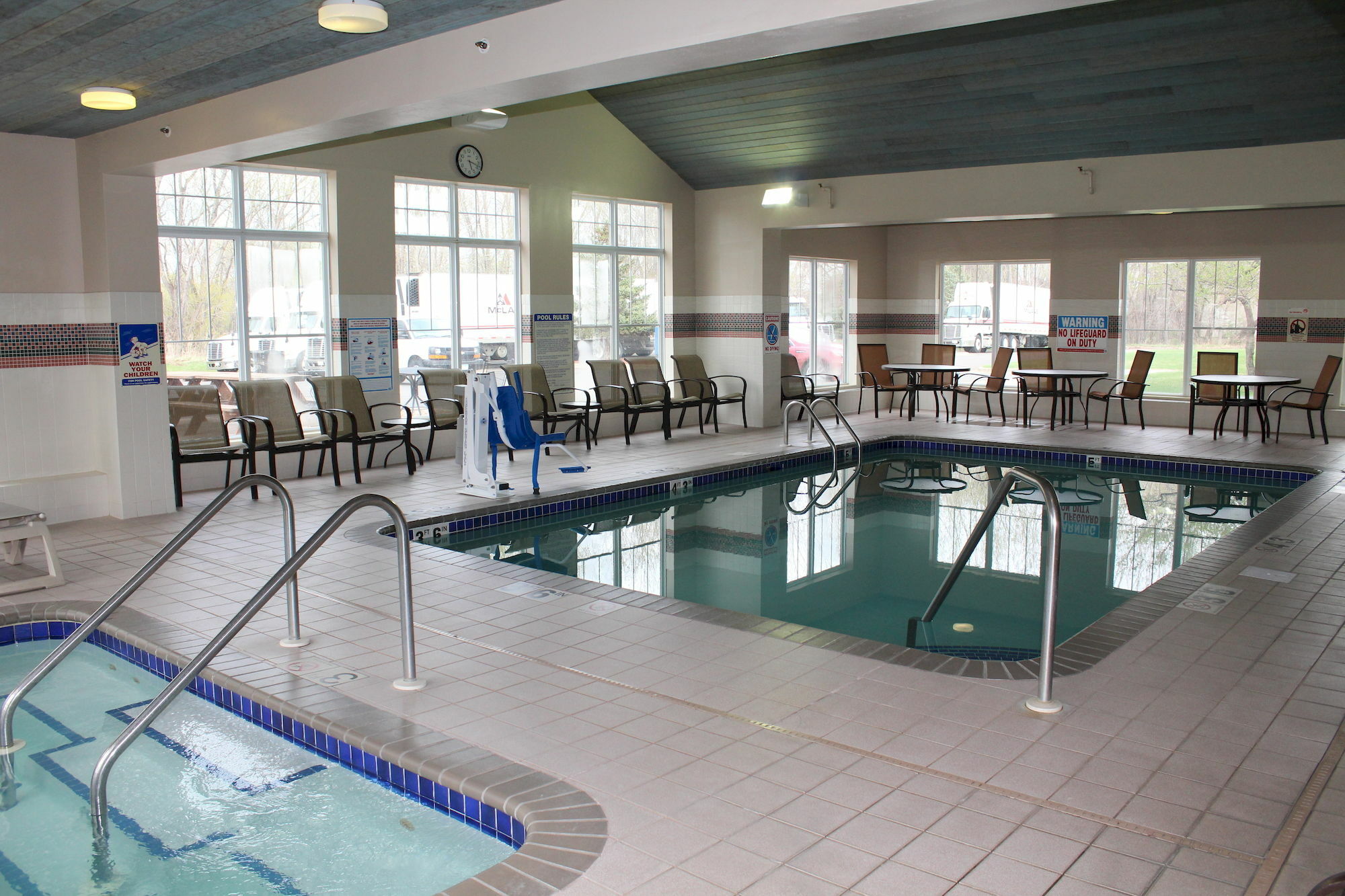 Country Inn & Suites By Radisson, Brooklyn Center, Mn Eksteriør bilde